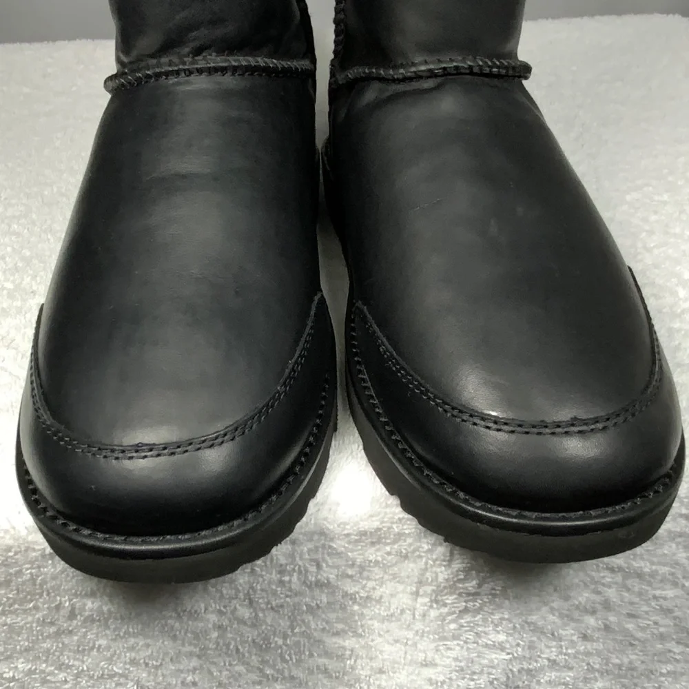 NWT - UGG Men's 3.1 Phillip Lim Classic Mini - SIZE 8